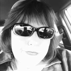 Meet your Posher, Robin